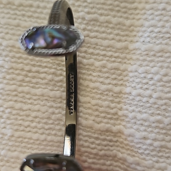 Kendra Scott cuff bracelet - Picture 2 of 3